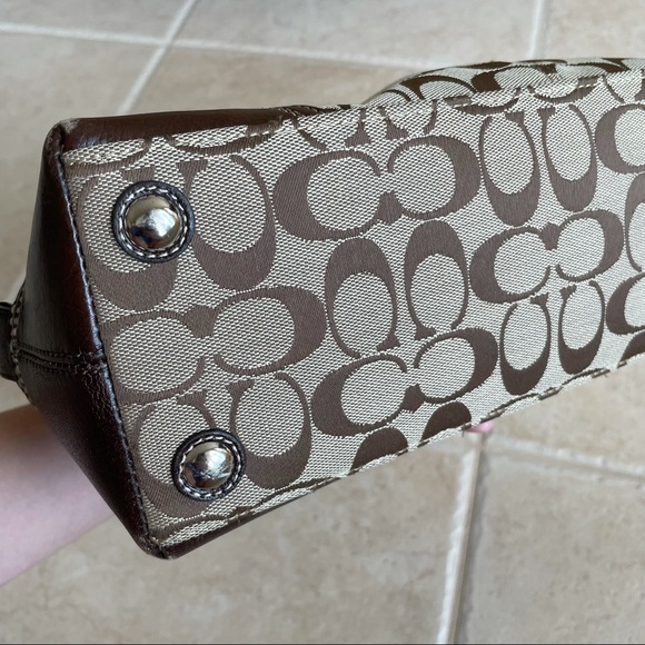 BROWN COACH PURSE - Picture 4 of 16